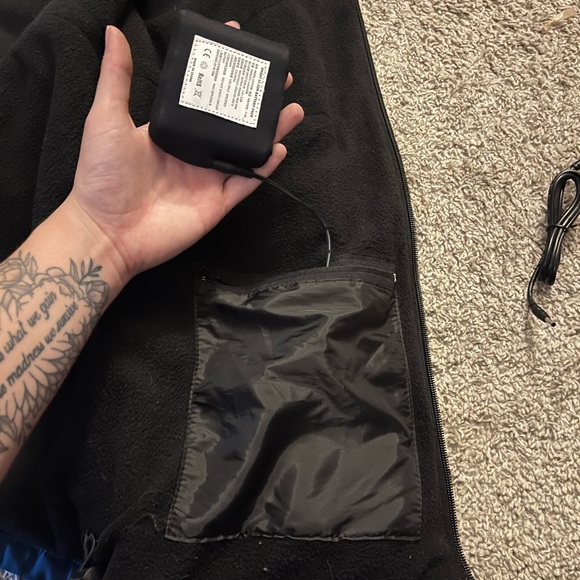 Heated women’s jacket - Picture 6 of 9